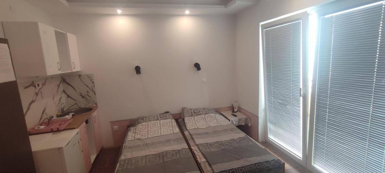 Apartament Vela - Pestani, *